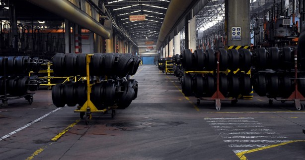 Foto - Kocaeli'deki dünyaca ünlü lastik devinden şok karar! Üretim durduruldu, çalışanlar izne çıkarıldı