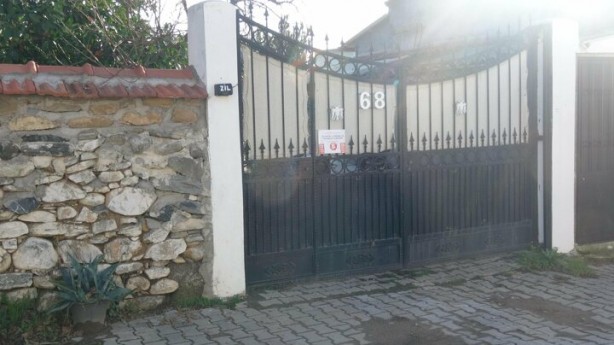 Foto - Türkiye'nin merak ettiği ev! Jandarma kapısında nöbet tutuyor