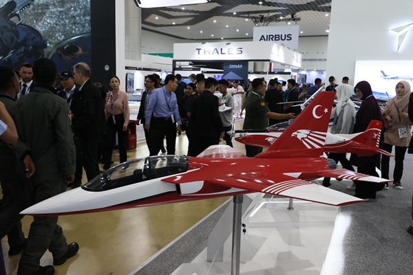 Foto - Türkiye'nin milli kanatları ihracata uçuyor!