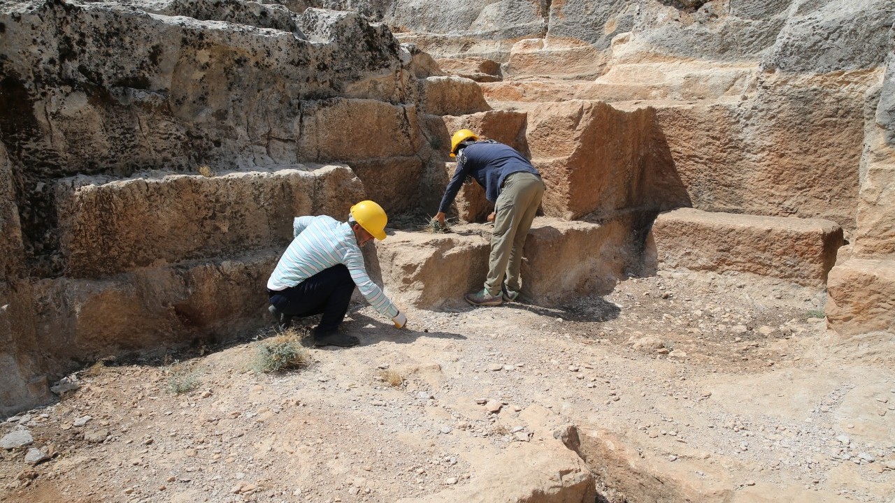 Foto - Türkiye'nin o bölgesinden kazma vurdukça fışkırıyor! Yerin altında şaşırtan gömü… 