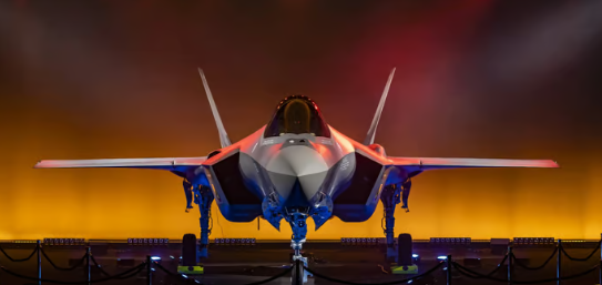 Foto - Türkiye'nin parasını ödediği F-35'lerin üzerine yatmaya çalışan ABD belasını buldu! Tüm dünya şokta