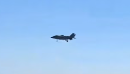 Foto - Türkiye'nin parasını ödediği F-35'lerin üzerine yatmaya çalışan ABD belasını buldu! Tüm dünya şokta