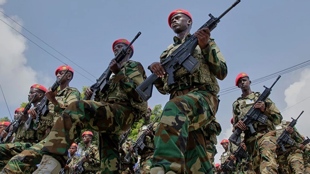 Foto - Türkiye'nin petrol arayıp askeri destek verdiği Somali'de flaş gelişme: Arap devleti bir anda asker yığdı, ülkeye girdi