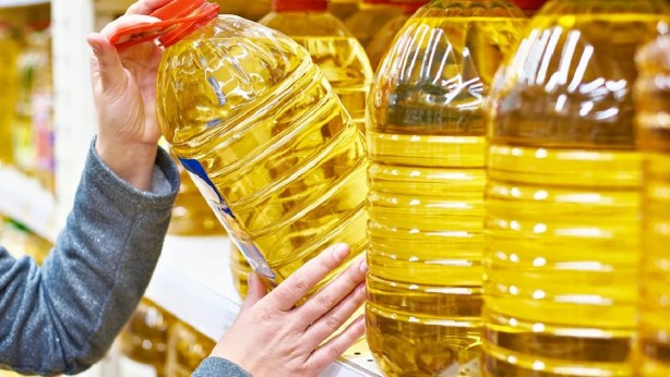 Türkiye'nin ünlü ayçiçek yağı fabrikası satıldı! Stoklarındaki yağ miktarı gündeme oturdu