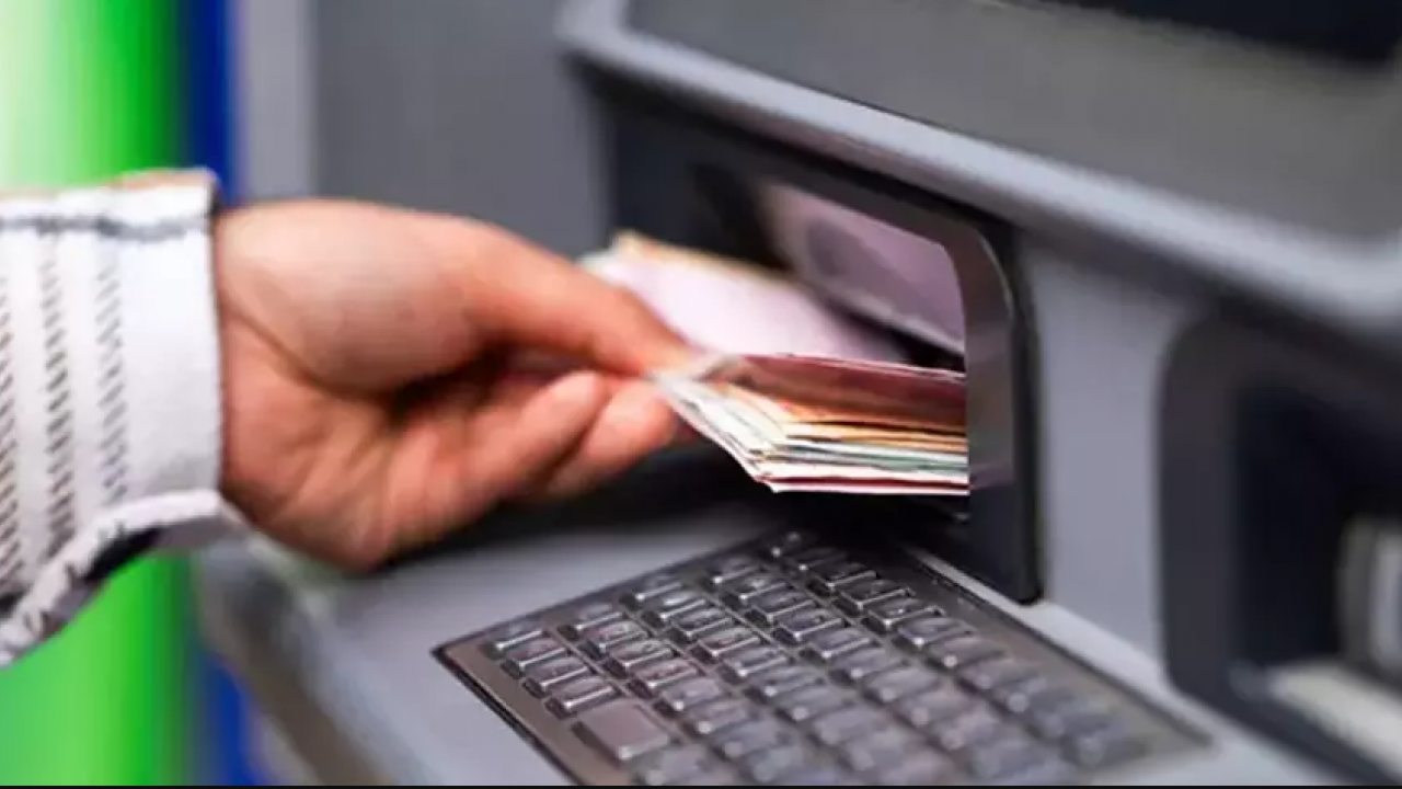 Türkiye'nin ünlü bankası resmen devredildi: Müşteriler aman dikkat mağdur olmayın