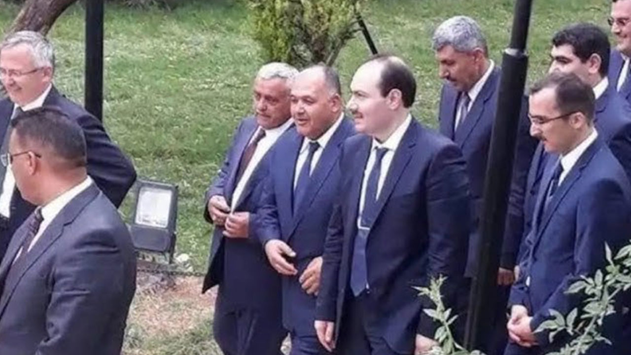 Foto - Türkiye'nin ünlü cemaatinden tartışmalı karar: Diyanet'in imamını minareye sokmamaya başladılar