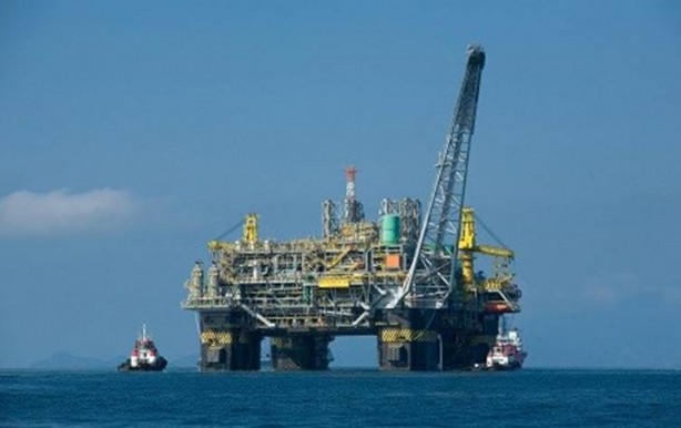 Foto - Türkiye'nin ünlü sahil kentinde petrol gelişmesi! Robotlar peş peşe yerin 2 bin metre altına indi