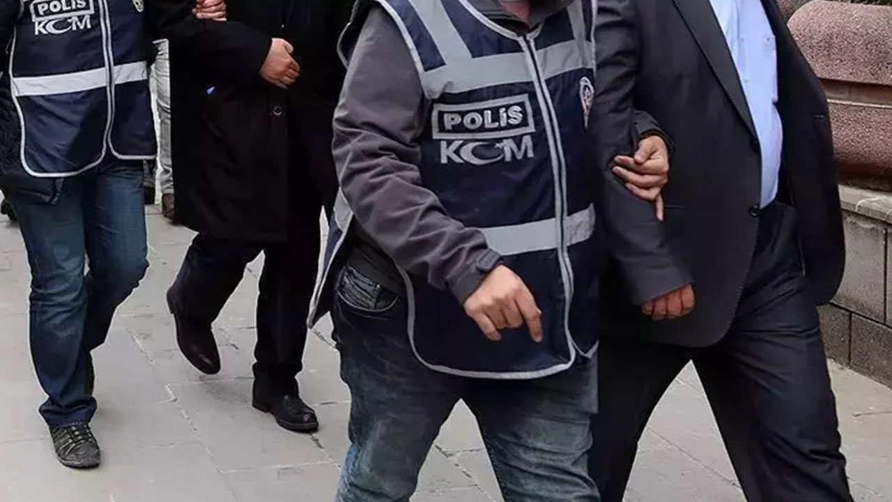 Foto - Türkiye'nin ünlü tatlıcısına operasyon: Çok sayıda gözaltı var