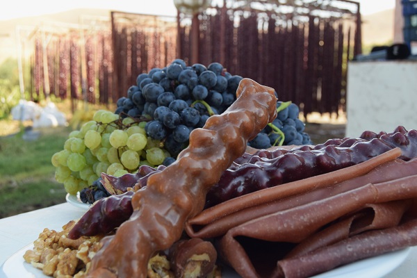 Foto - Türkiye'nin usta şeflerindendi... Bakın köyüne yerleşip ne yaptı!