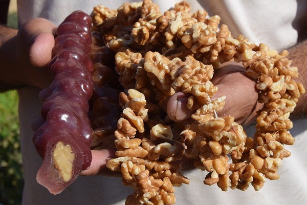 Foto - Türkiye'nin usta şeflerindendi... Bakın köyüne yerleşip ne yaptı!