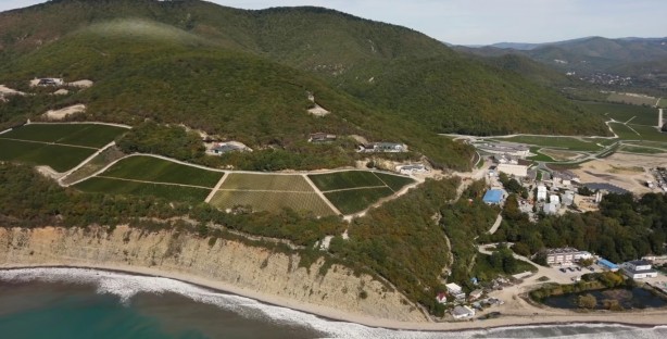 Foto - Türkiye'nin yanı başında nükleer sığınak! Şok iddia: O ülkenin lideri gizli tünellerle Türkiye'ye kaçacak