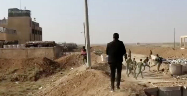 Foto - Türkiye'nin yanı başında ortalık karıştı! PKK'lılar saldırdı Ruslar ateş açtı