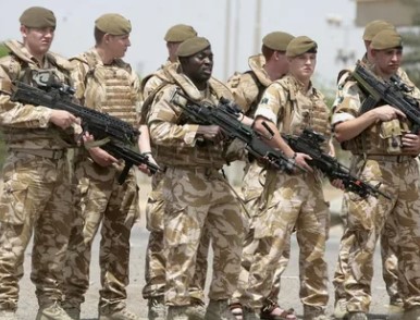 Foto - Türkiye’nin yanı başındaki İngiliz askerler tek tek kanser olmaya başladı! "Ölümcül zehre" mi maruz kaldılar?