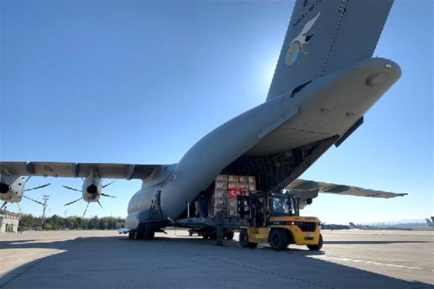 Foto - Türkiye'nin yardımı İngiliz bürokrasisine takıldı!