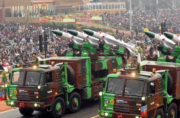 Foto - Türkiye'ye 4 bin 600 km uzaklıktaki ülke Türk SİHA'larını vurmak için füze geliştirdi! 'Vuracağız' diyorlar
