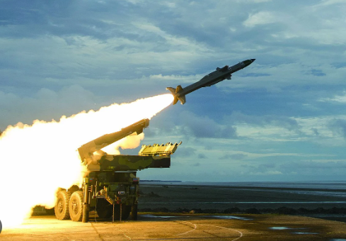 Türkiye'ye 4 bin 600 km uzaklıktaki ülke Türk SİHA'larını vurmak için füze geliştirdi! 'Vuracağız' diyorlar