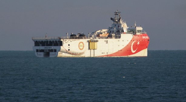 Foto - Türkiye'ye alçak teklif: Orada doğalgaz aramayı bırakın sizi kabul edelim