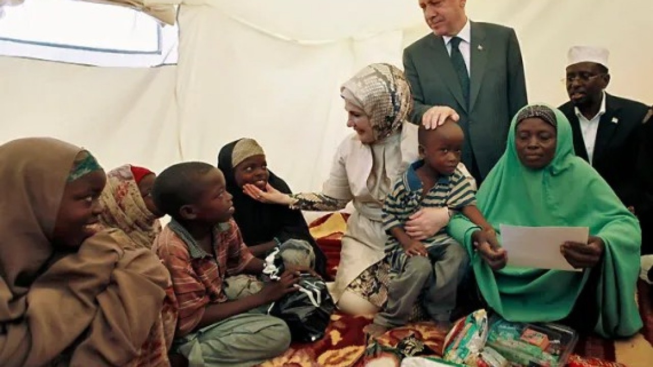 Foto - Türkiye'ye binlerce km uzaklıktaki ülkeden Erdoğan itirafı: Ülkemize geldi, tarih yeniden yazıldı