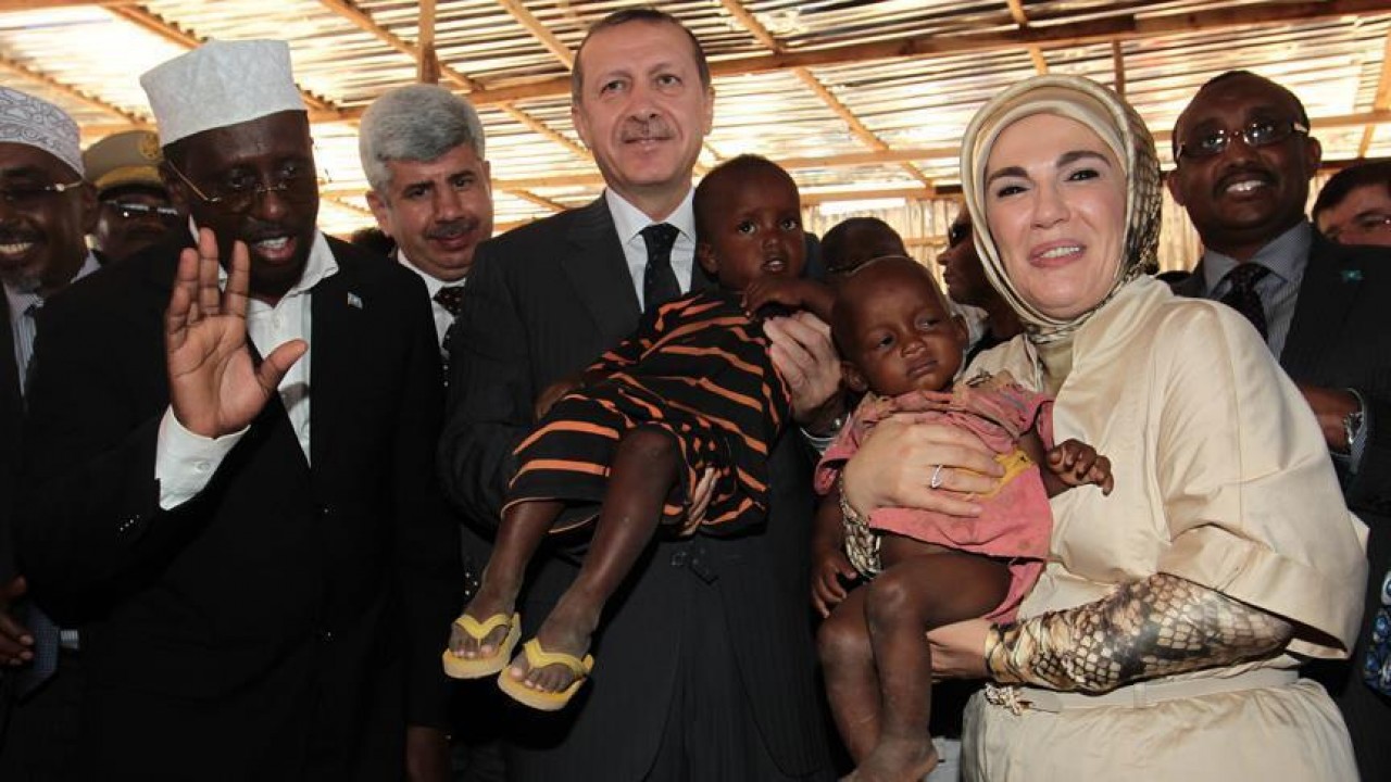 Foto - Türkiye'ye binlerce km uzaklıktaki ülkeden Erdoğan itirafı: Ülkemize geldi, tarih yeniden yazıldı