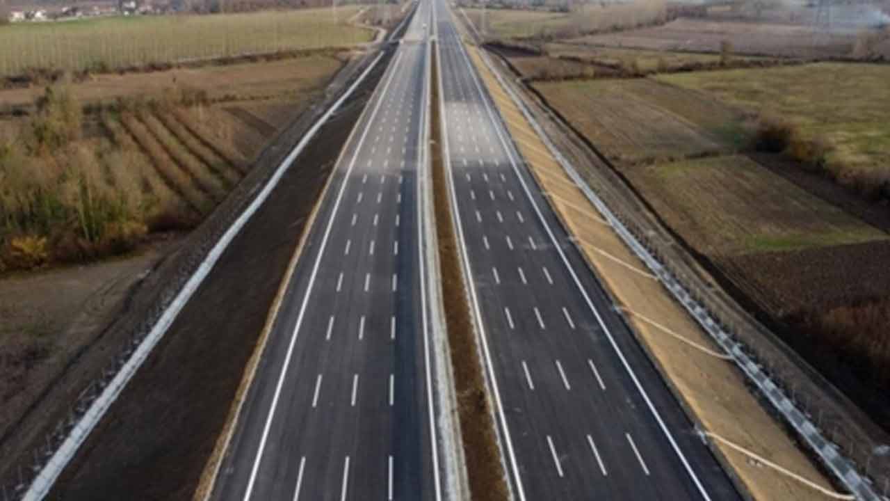 Türkiye'ye büyük müjde: 2,5 saatlik yol 18 dakikaya düşüyor
