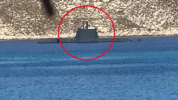 Türkiye’ye çok yaklaştı! 3 km’lik mesafeden şok görüntü… Kaşınıyorlar