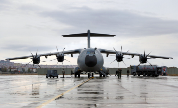 Foto - Türkiye'ye daha önce hiç görülmemiş teklif: Bize Hürjet verin size o uçakları hemen verelim