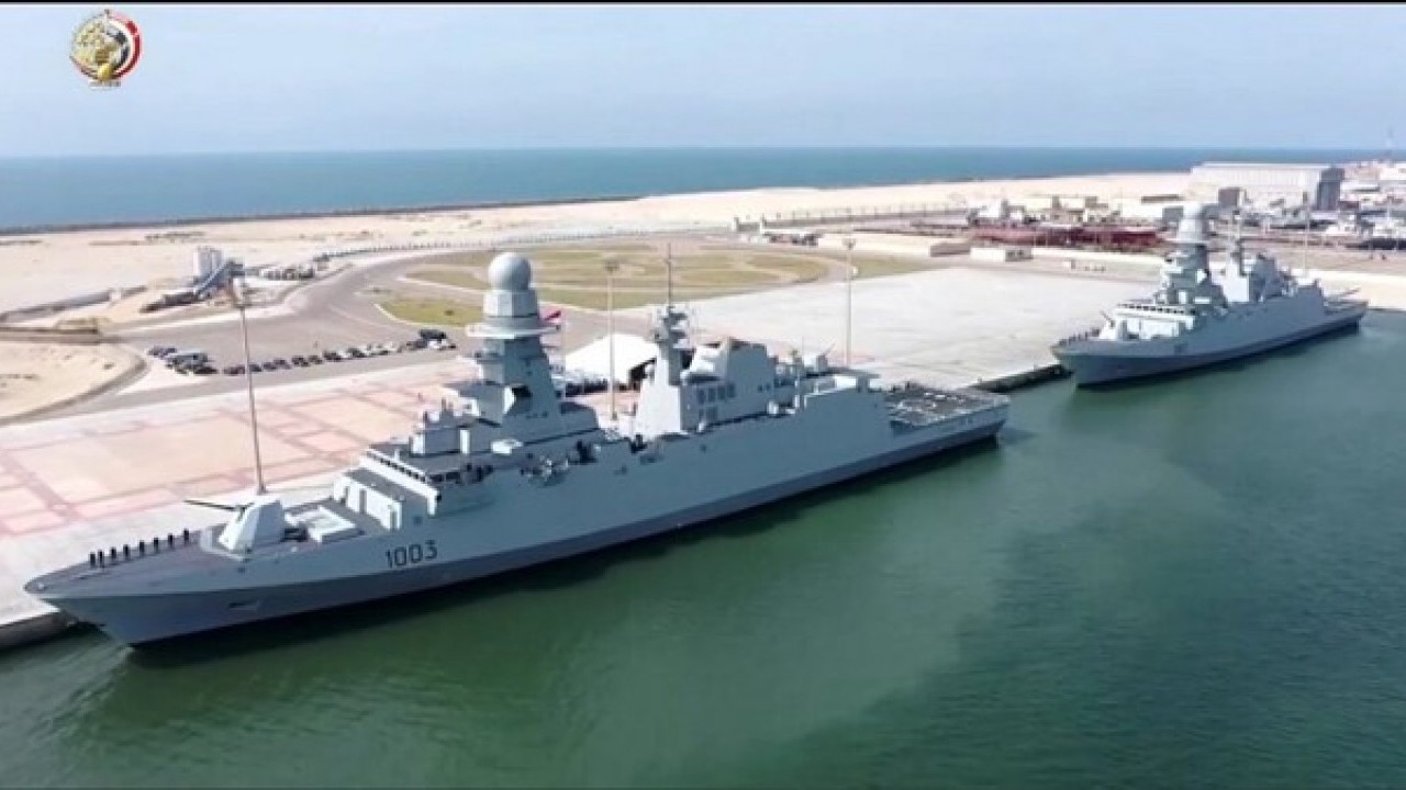 Foto - 'Türkiye'ye dostumuz' diyorlardı! Yunanistan'a savaş gemisi verecekler