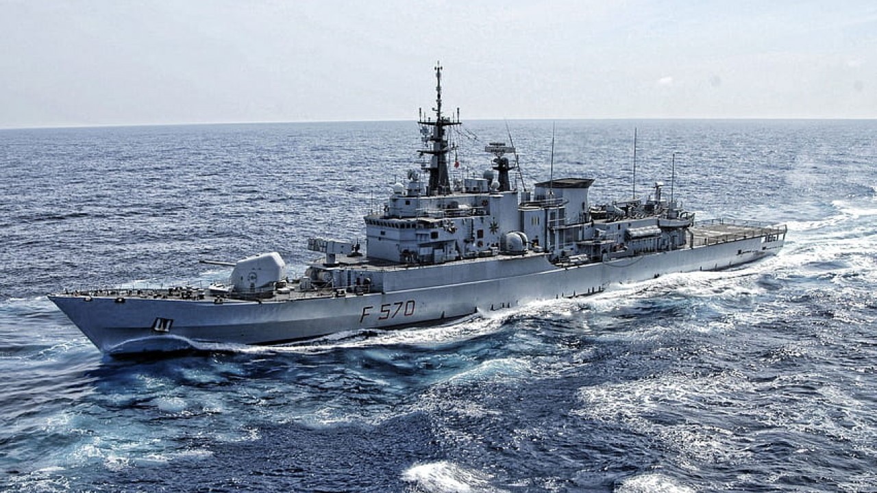 Foto - 'Türkiye'ye dostumuz' diyorlardı! Yunanistan'a savaş gemisi verecekler