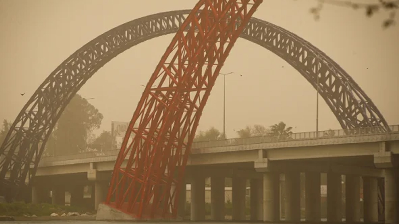 Türkiye'ye gelen çöl tozu: Herkes tedirgin oldu! Bazı illerimizde göz gözü görmüyor! Beklenmedik gelişme 