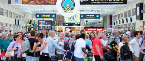 Foto - Türkiye'ye gelen Ruslar otel dışına çıkmaktan korkuyor! İşte sebebi