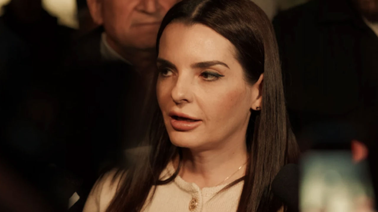 Türkiye'ye gelmek üzereydi! Gözaltına alınan devlet başkanı Erdoğan'dan yardım istedi