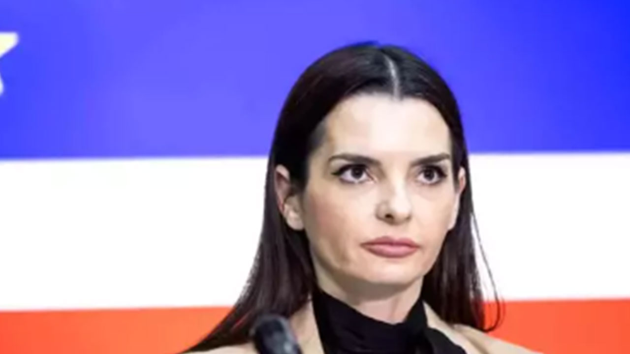 Foto - Türkiye'ye gelmek üzereydi! Gözaltına alınan devlet başkanı Erdoğan'dan yardım istedi