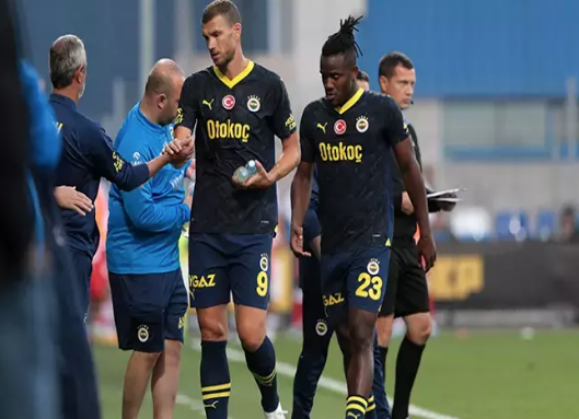 Foto - Türkiye’ye ilan etti: Tamı tamına açıklama! Artık gitmek mecbur oldu! Ağzından kaçırdı…