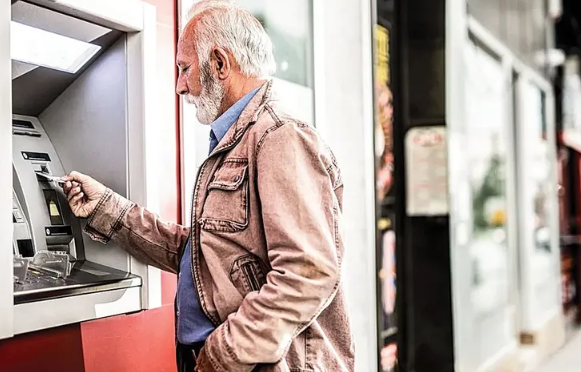 Foto - Türkiye'ye ilan ettiler: Emeklilere 20 bin lira vereceğiz