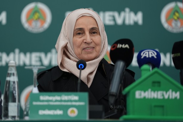 Türkiye’ye ilan ettiler: Eminevim ile Alanyaspor işbirliği resmiyet kazandı…