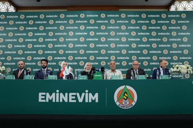 Foto - Türkiye’ye ilan ettiler: Eminevim ile Alanyaspor işbirliği resmiyet kazandı…