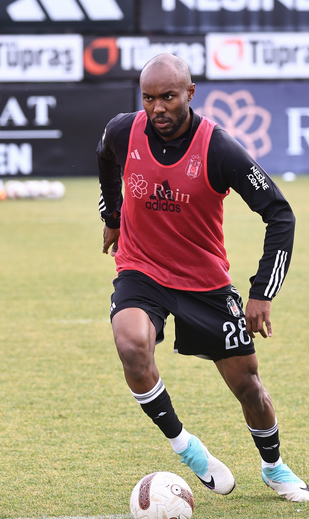 Foto - Türkiye’ye ilan ettiler: Geliyor gelmekte olan dediler: Transferler sezonu ayrıştırma sürecinde... Açıklaması olay!