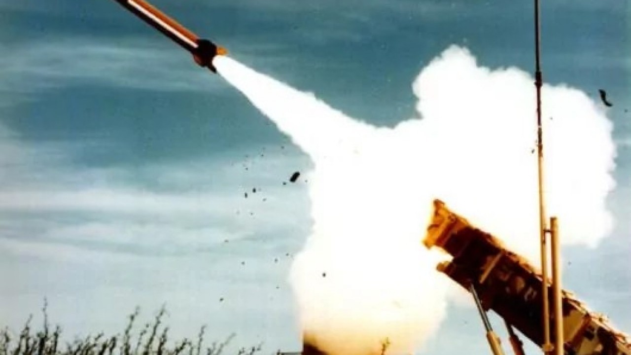 Türkiye'ye karşı 300 km menzilli füze alıyorlar! Füzeyle nereleri vuracaklarını açıkladılar