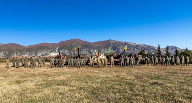 Foto - Türkiye’ye karşı provokasyon! Savaş gemisinde skandal! Bakın ne yaptılar
