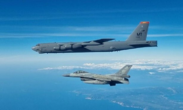 Foto - Türkiye'ye karşı savaşa hazırlanıyorlar! Yunanistan hedefleri belirledi, o ülkenin bombardıman uçakları vurdu