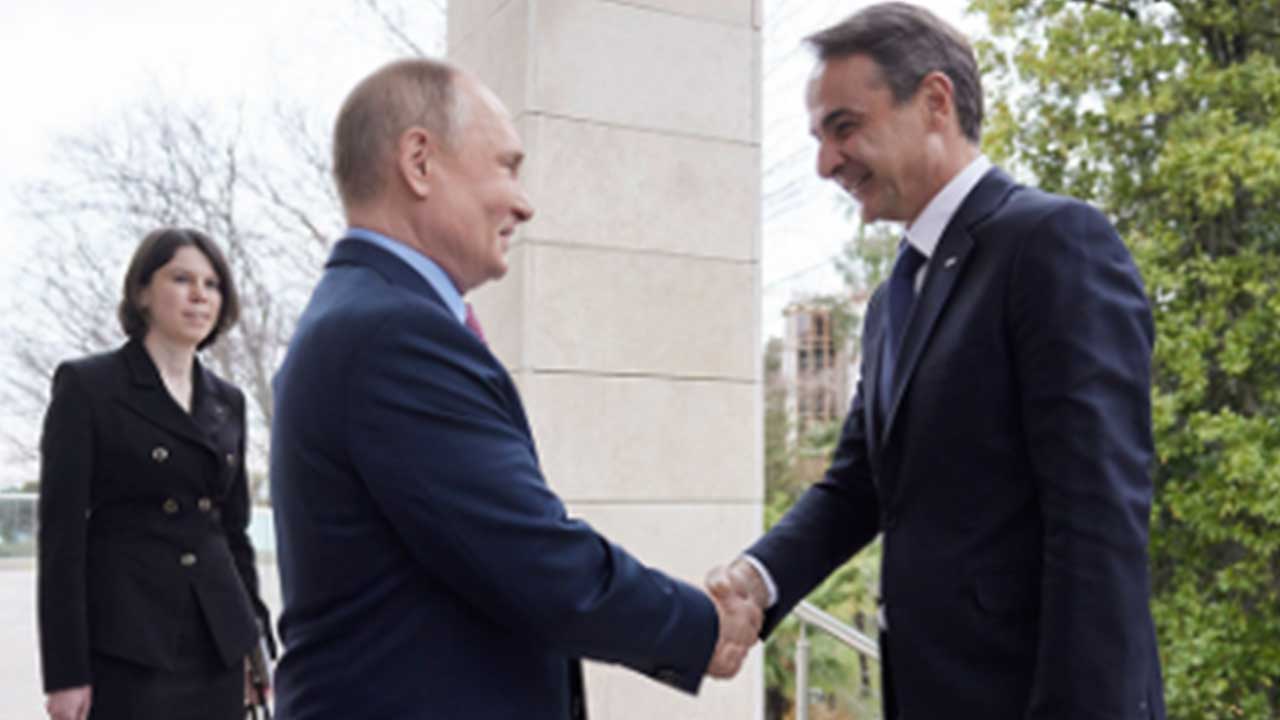 Foto - Türkiye'ye karşı savaşa hazırlanıyorlardı! Putin Yunanistan’ı telaşlandıran açıklamayı yaptı