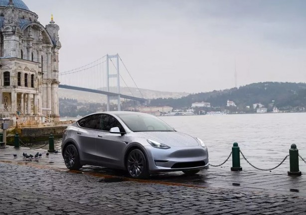 Foto - Türkiye’ye özel Tesla Model Y! Hardware 4 nedir?