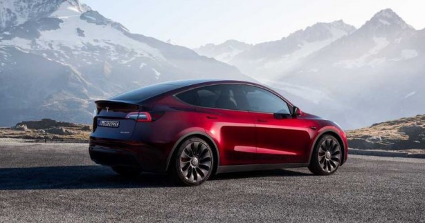 Foto - Türkiye’ye özel Tesla Model Y! Hardware 4 nedir?