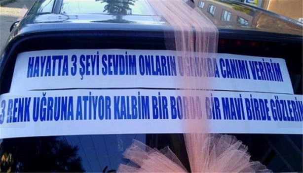 Foto - Türkiye'ye özgü araba arkası yazıları