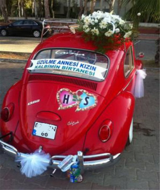Foto - Türkiye'ye özgü araba arkası yazıları