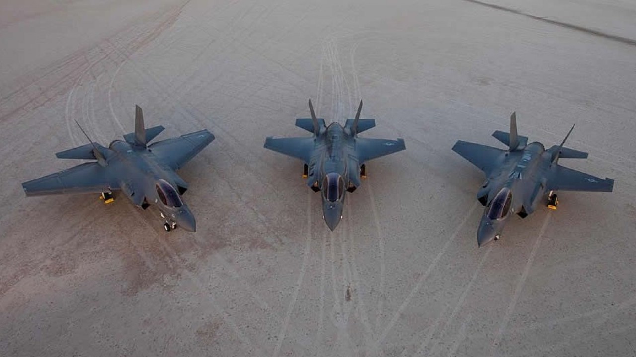 Türkiye'ye parasını ödediği halde uçakları vermeyen ABD'den o ülkeye baskı: Bizden F-35 alacaksınız