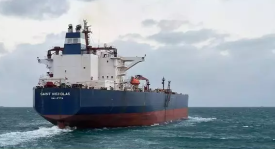 Türkiye'ye petrol taşıyan gemiye el koyan İran'dan Ankara duyurusu: Hazırlıklarımız var