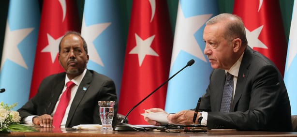 Foto - Türkiye'ye petrolden pay verecek olan ülke en büyük düşmanıyla barışmak üzere! Ankara oyunlarını bozacak