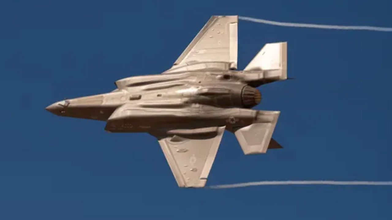 Türkiyeye S-400 şantajı sonrası F-35'ler peş peşe oraya gönderildi