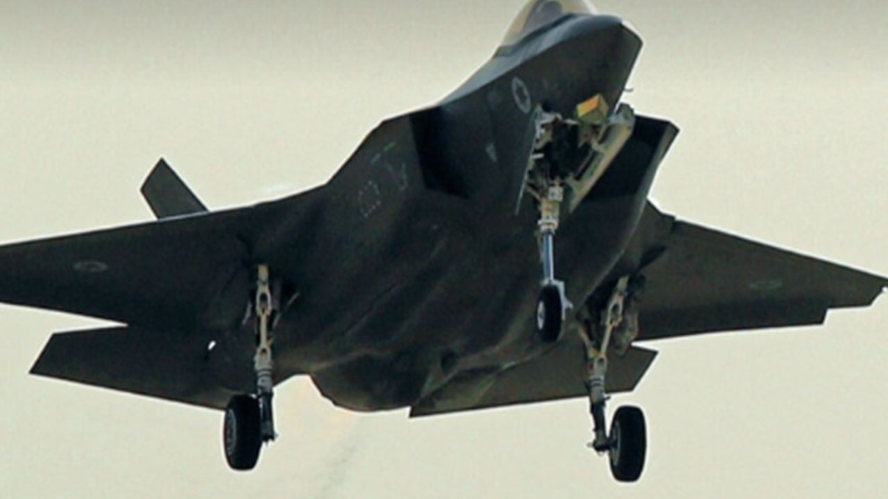 Foto - Türkiyeye S-400 şantajı sonrası F-35'ler peş peşe oraya gönderildi